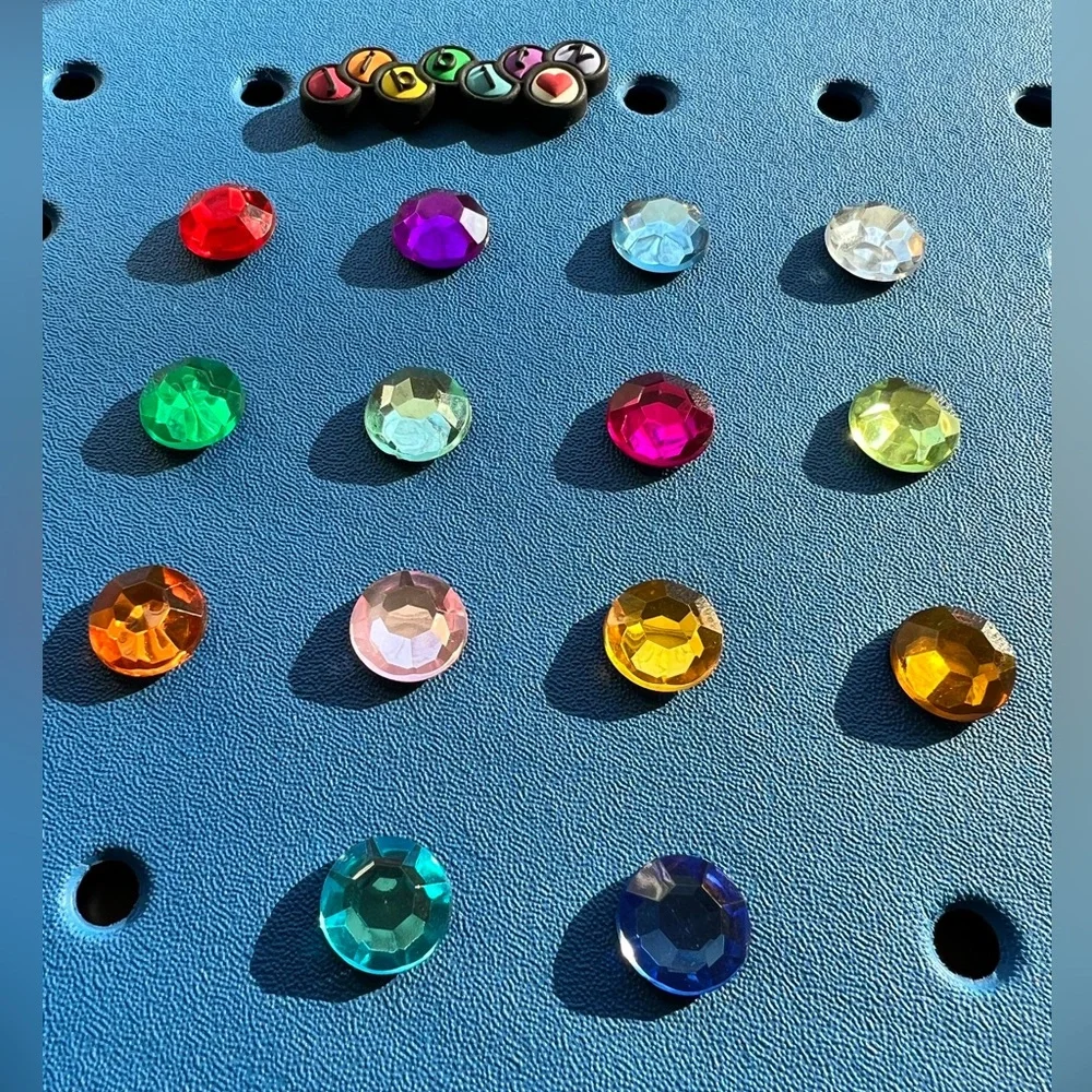 COPY - Birthstone Gems Jibbitz Garnet - January (Deep Red) - Picture 1 of 3